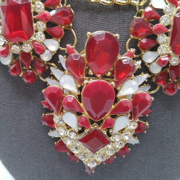 Red White Rhinestones Gold Chain Floral Frontal Statement Necklace, 18 Inches - Picture 4 of 9